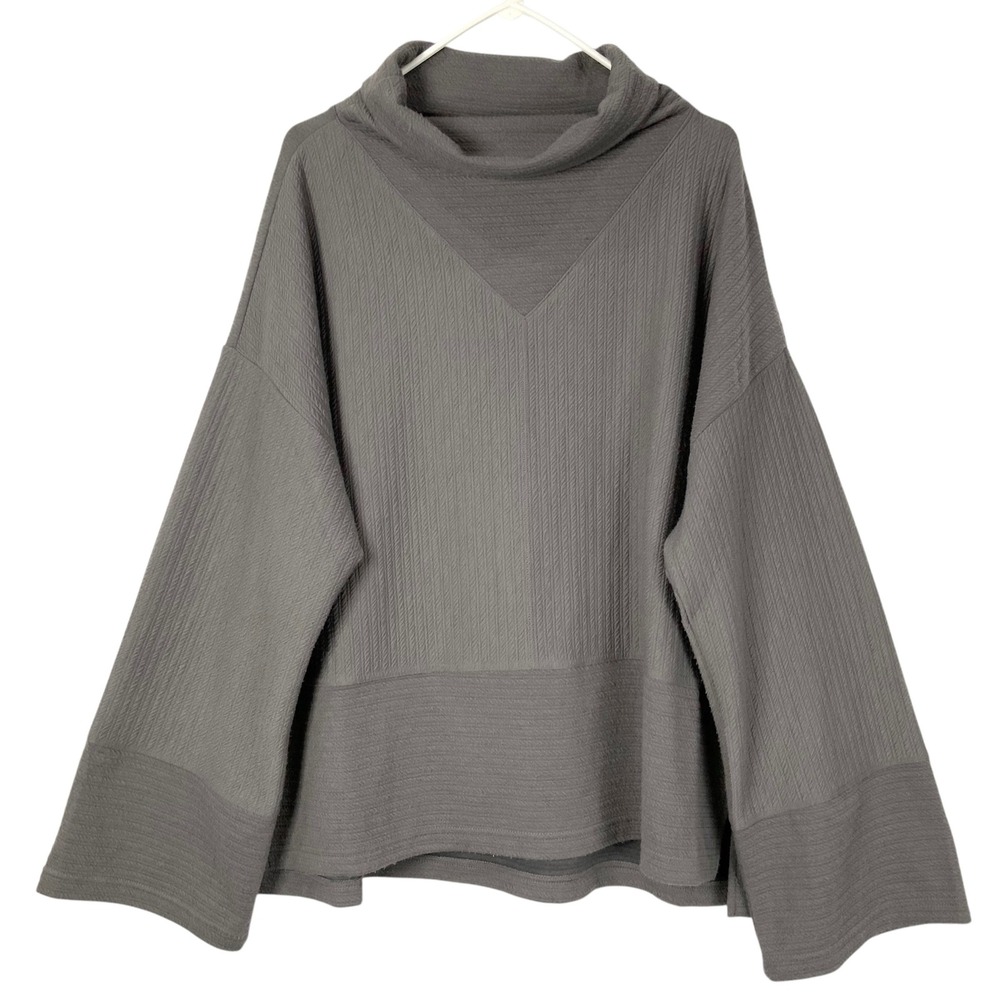 Tahari Sport Grey Textured Pullover 2X Pullover Funnel Neck Wide Sleeve Logo